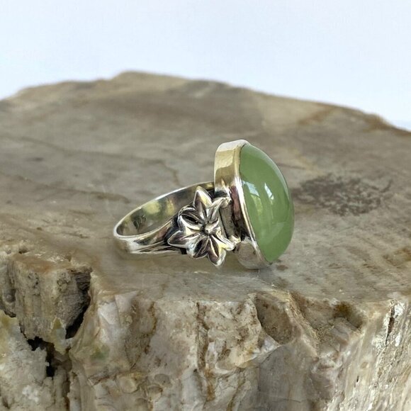Sterling Silver 925 Oval Bezel Set Green Chalcedony Quartz Leaf Ring Sz 8.5 - Picture 4 of 16